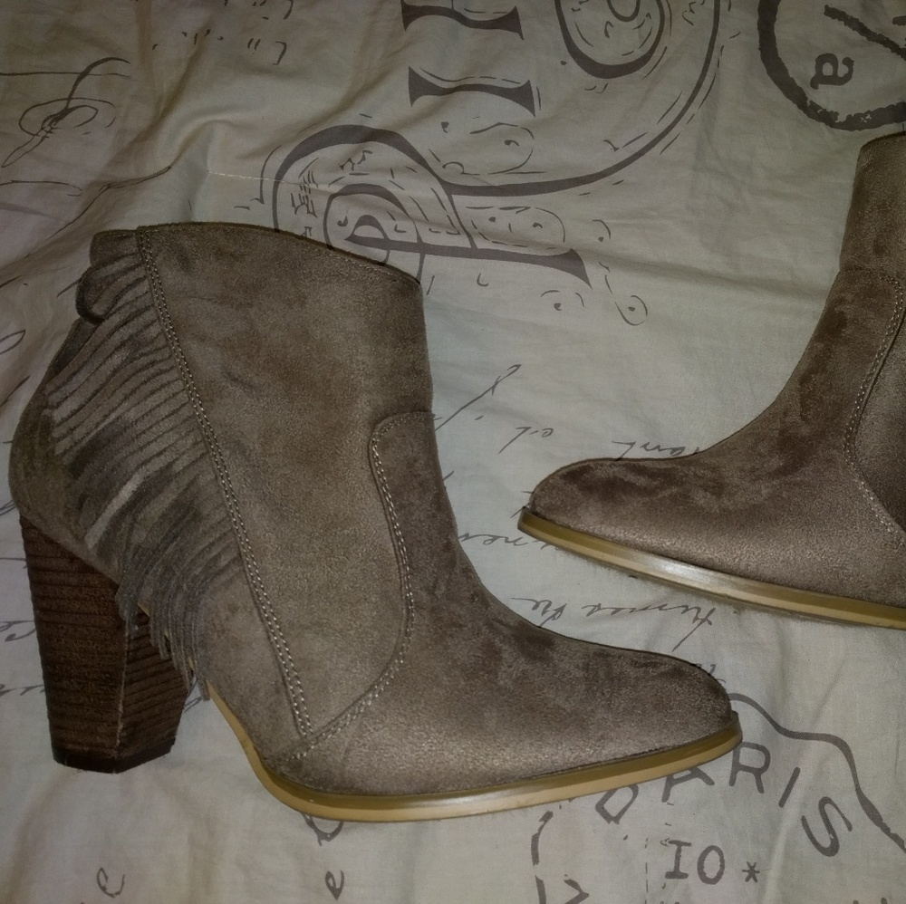 Fringe ankle booties